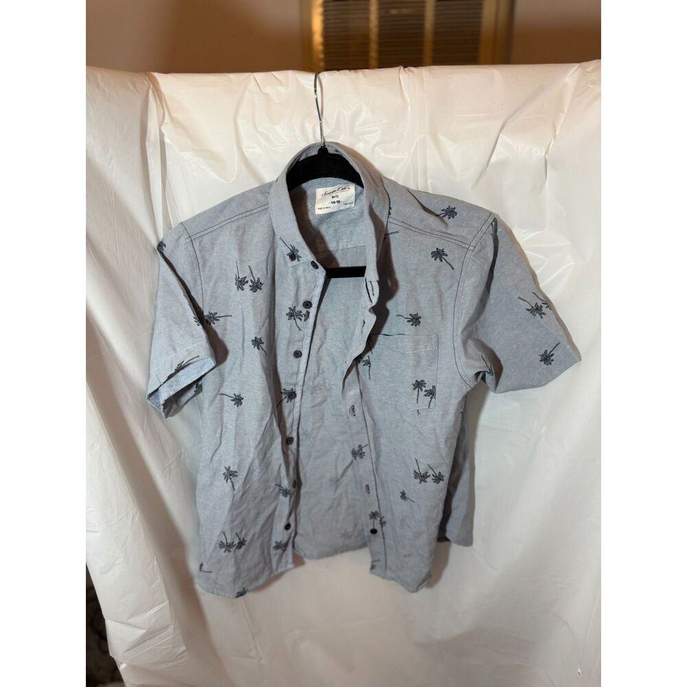 Sovereign Code Boys Short Sleeve Palm Tree Shirt Size 14–16 Button-Up